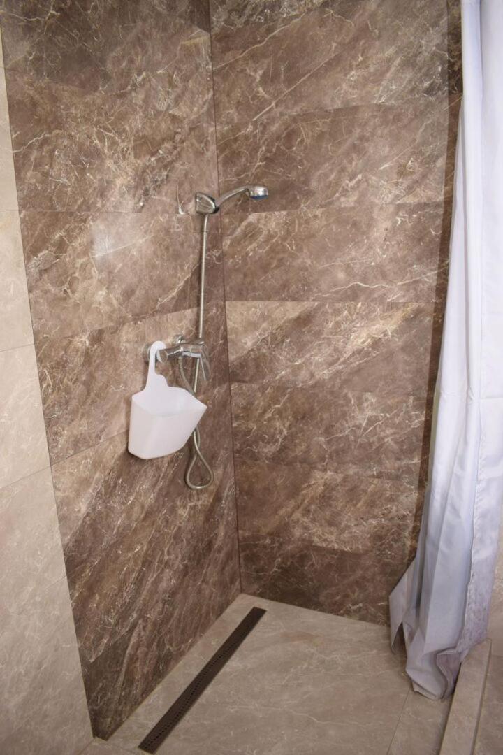 Trendi Apartman Siófok Kamer foto